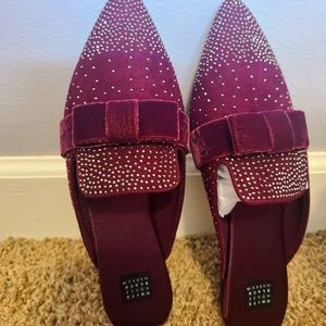 WHITE HOUSE BLACK MARKET SHOES